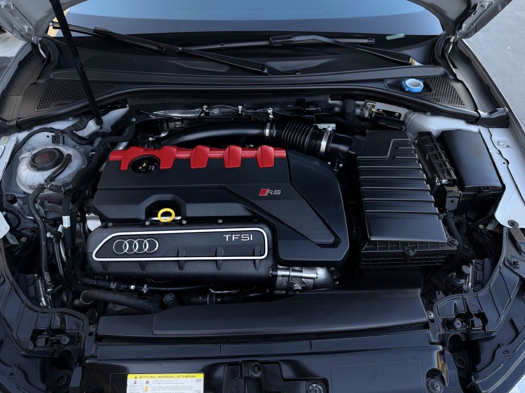 Photo 26 of this AUDI RS3