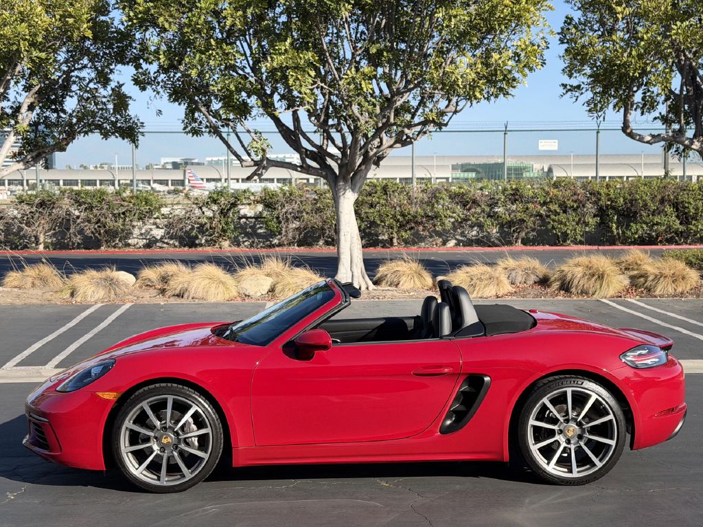 Photo 15 of this PORSCHE BOXSTER
