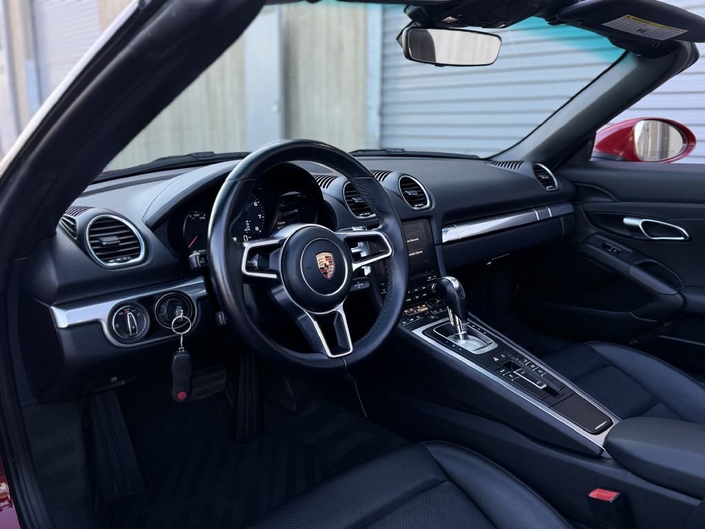Photo 18 of this PORSCHE BOXSTER