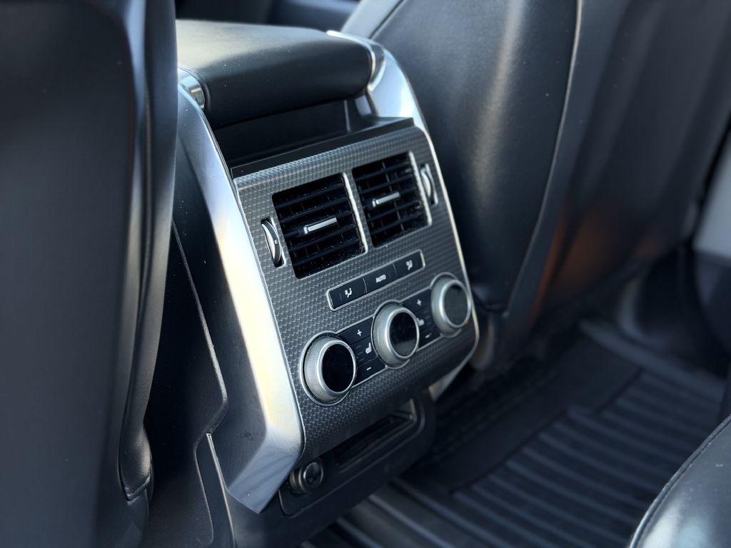 Photo 15 of this LAND ROVER RANGE ROVER SPO