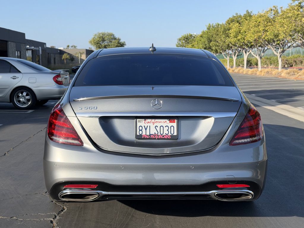 Photo 6 of this MERCEDES-BENZ S-CLASS
