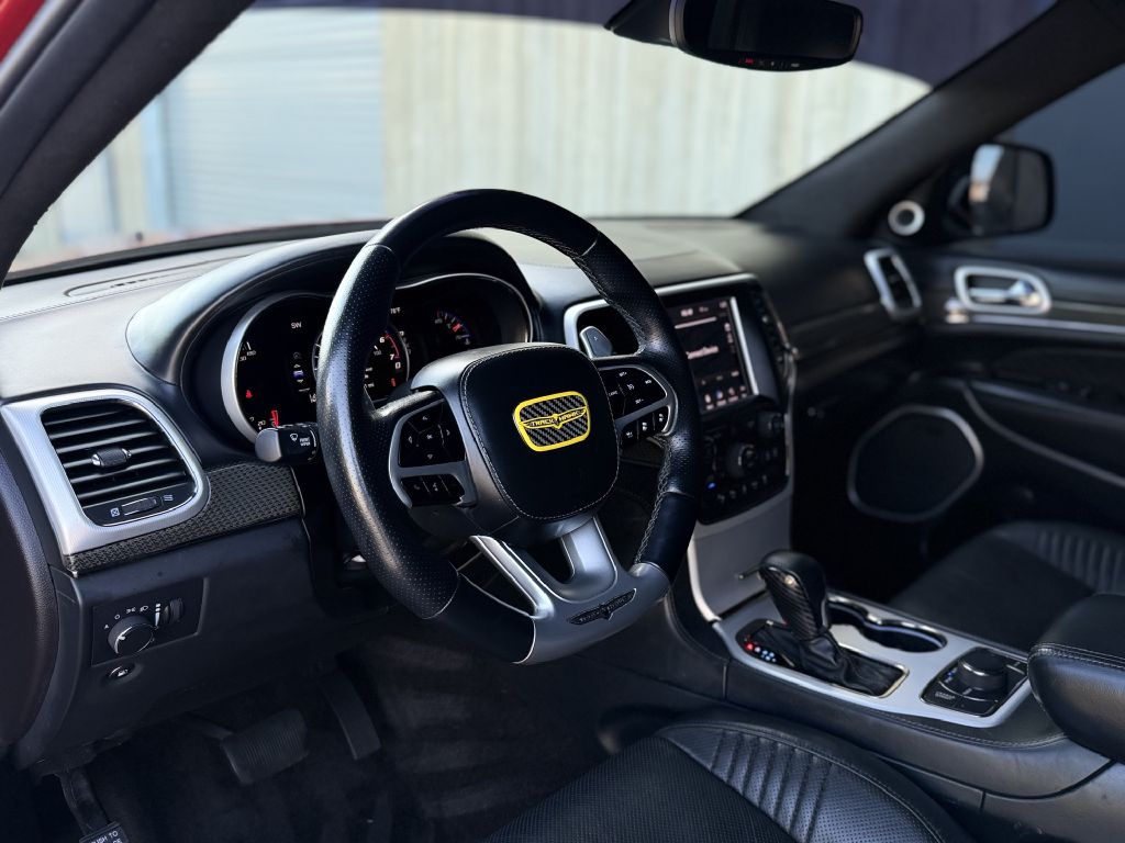 Photo 12 of this JEEP GRAND CHEROKEE