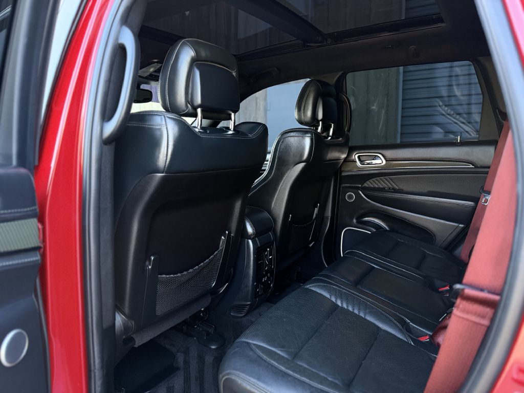 Photo 16 of this JEEP GRAND CHEROKEE