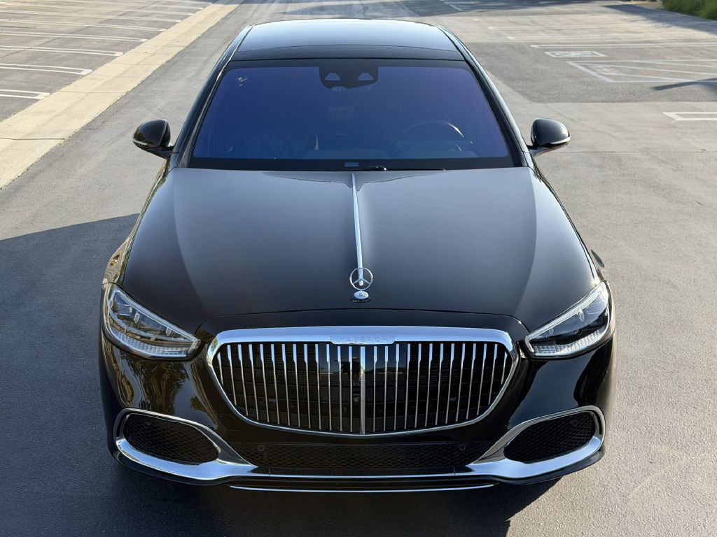 Photo 6 of this MERCEDES-BENZ S-CLASS