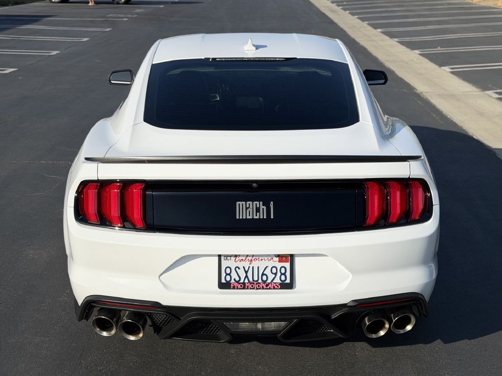 Photo 6 of this FORD MUSTANG