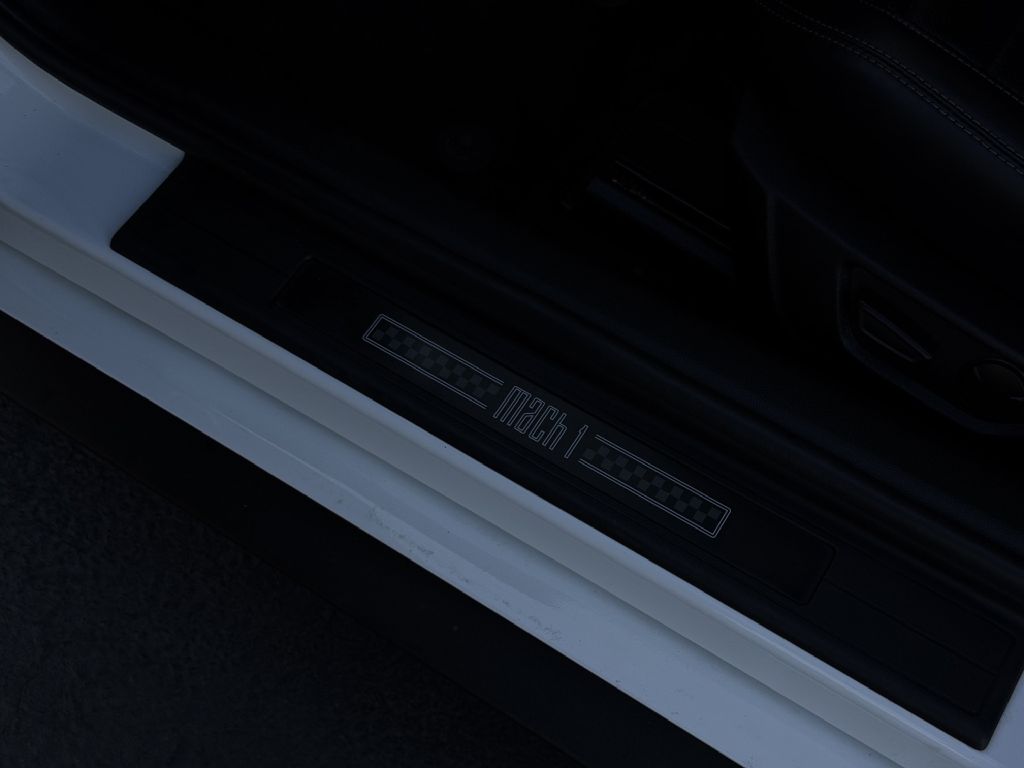 Photo 11 of this FORD MUSTANG