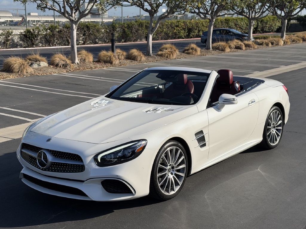 Photo 2 of this MERCEDES-BENZ SL