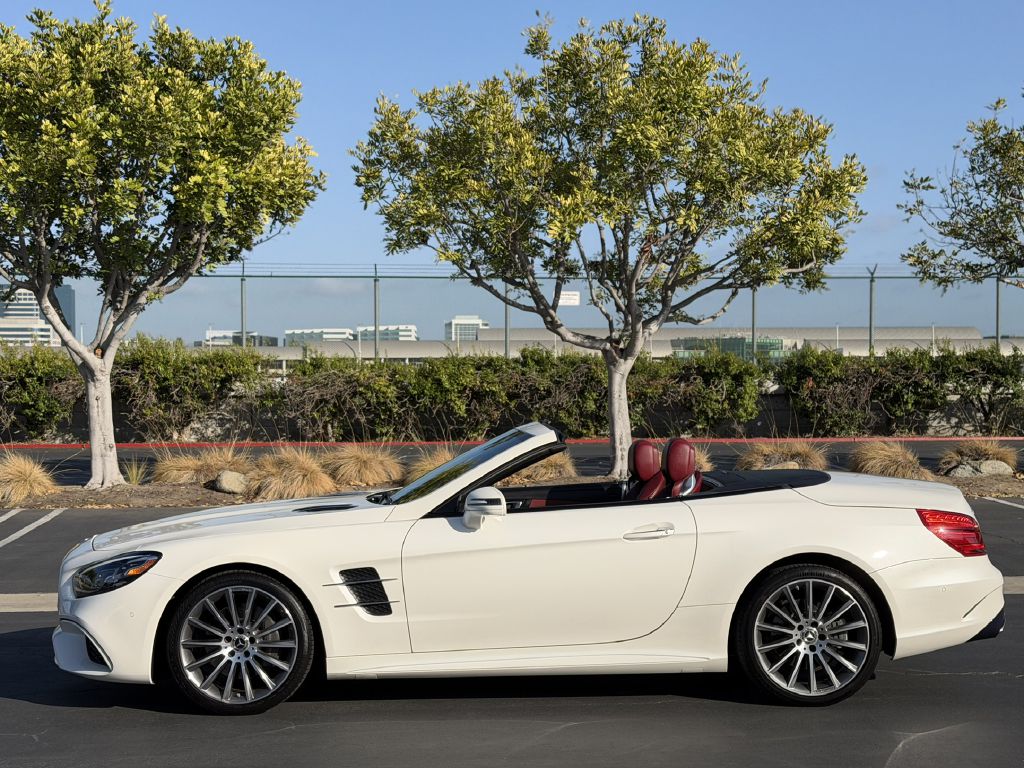Photo 15 of this MERCEDES-BENZ SL