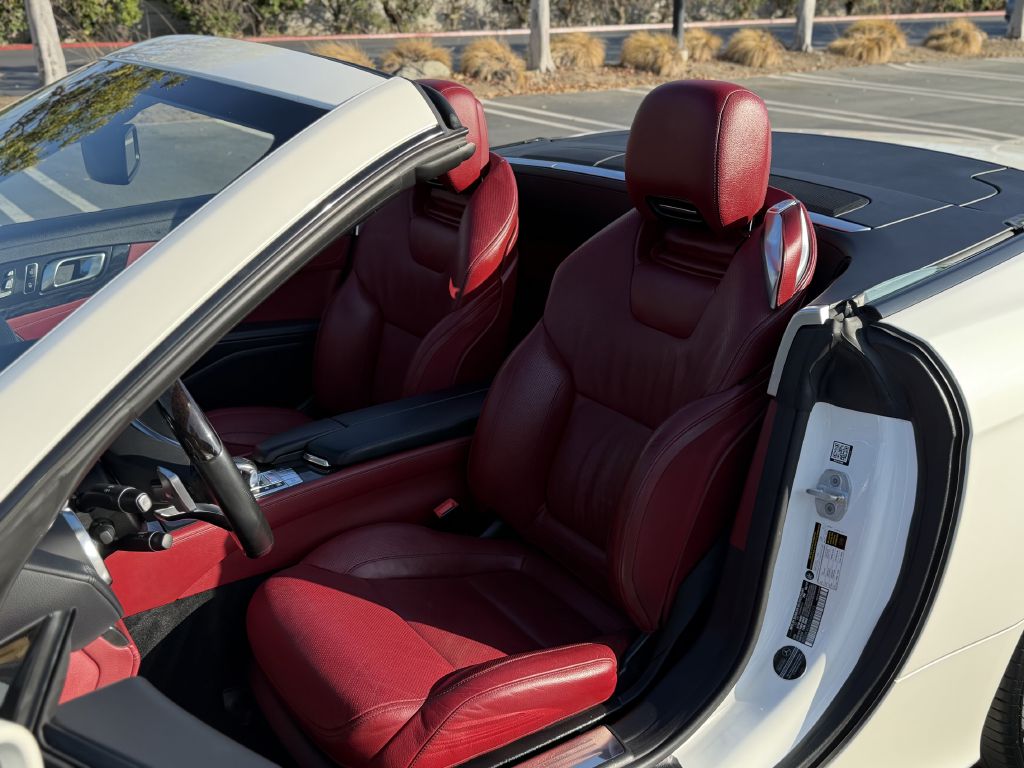 Photo 19 of this MERCEDES-BENZ SL