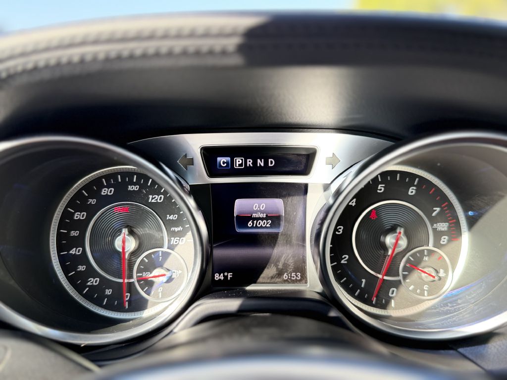 Photo 26 of this MERCEDES-BENZ SL