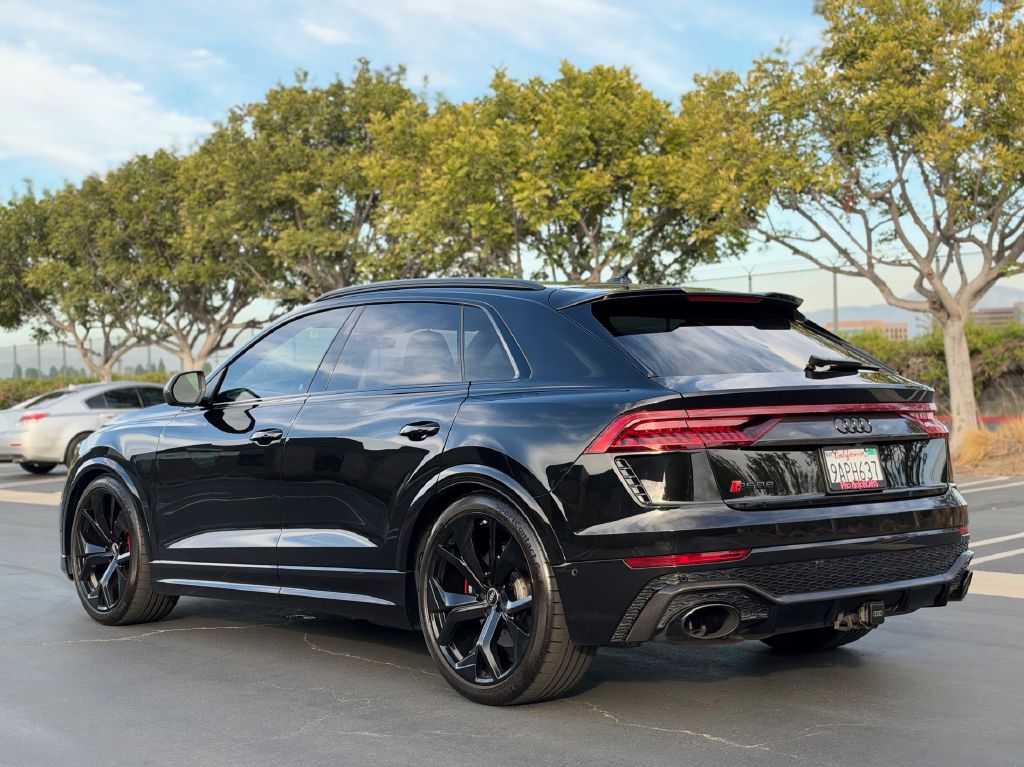 Photo 7 of this AUDI RS Q8