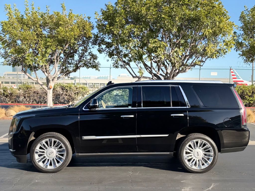 Photo 7 of this CADILLAC ESCALADE