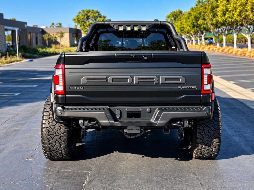 Photo 9 of this FORD F150 6X6