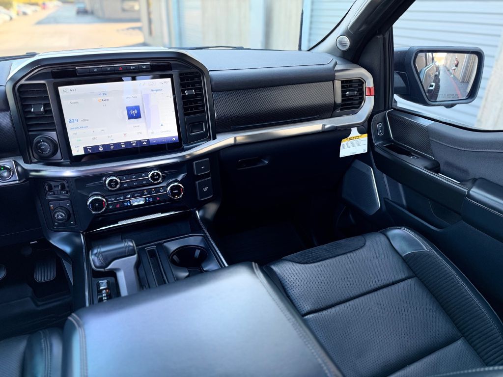 Photo 37 of this FORD F150 6X6
