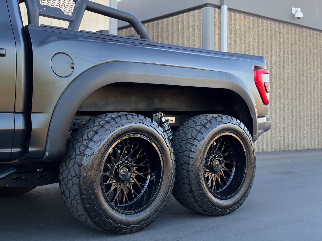 Photo 16 of this FORD F150 6X6