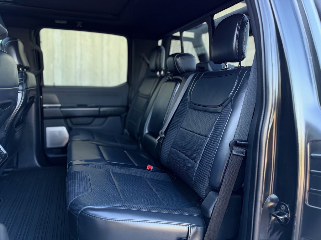 Photo 31 of this FORD F150 6X6