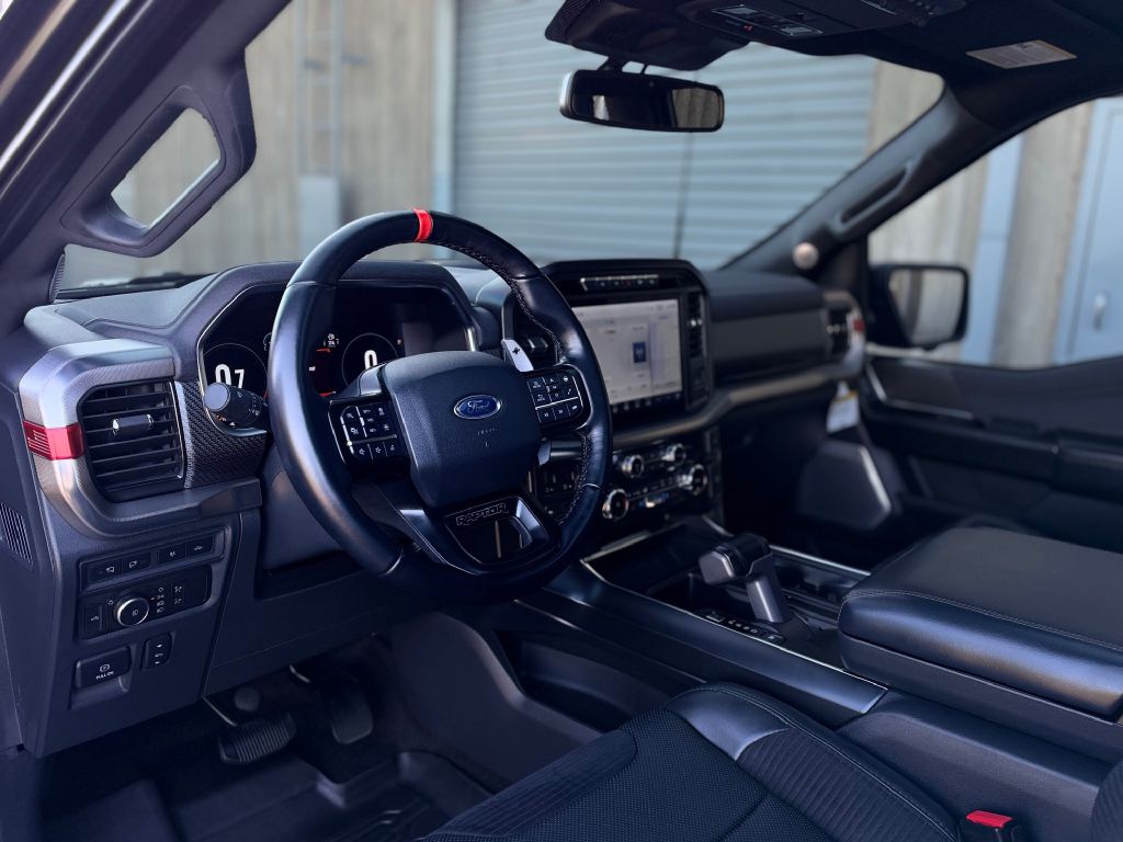 Photo 36 of this FORD F150 6X6