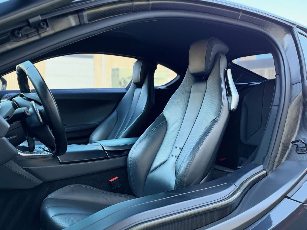 Photo 15 of this BMW I8