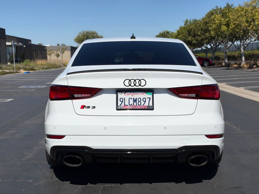 Photo 6 of this AUDI RS3