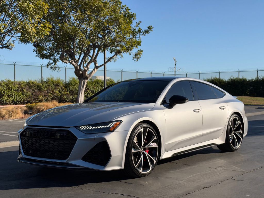 2021 AUDI RS7