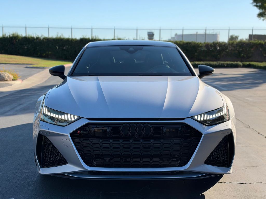 Photo 4 of this AUDI RS7