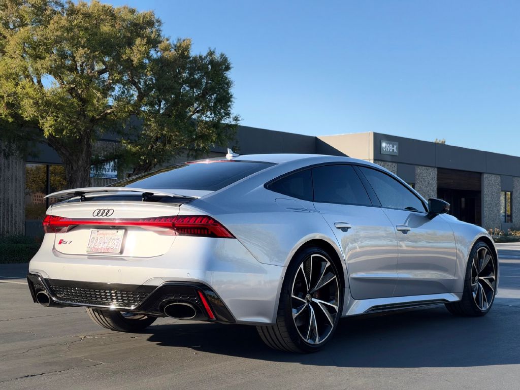 Photo 5 of this AUDI RS7