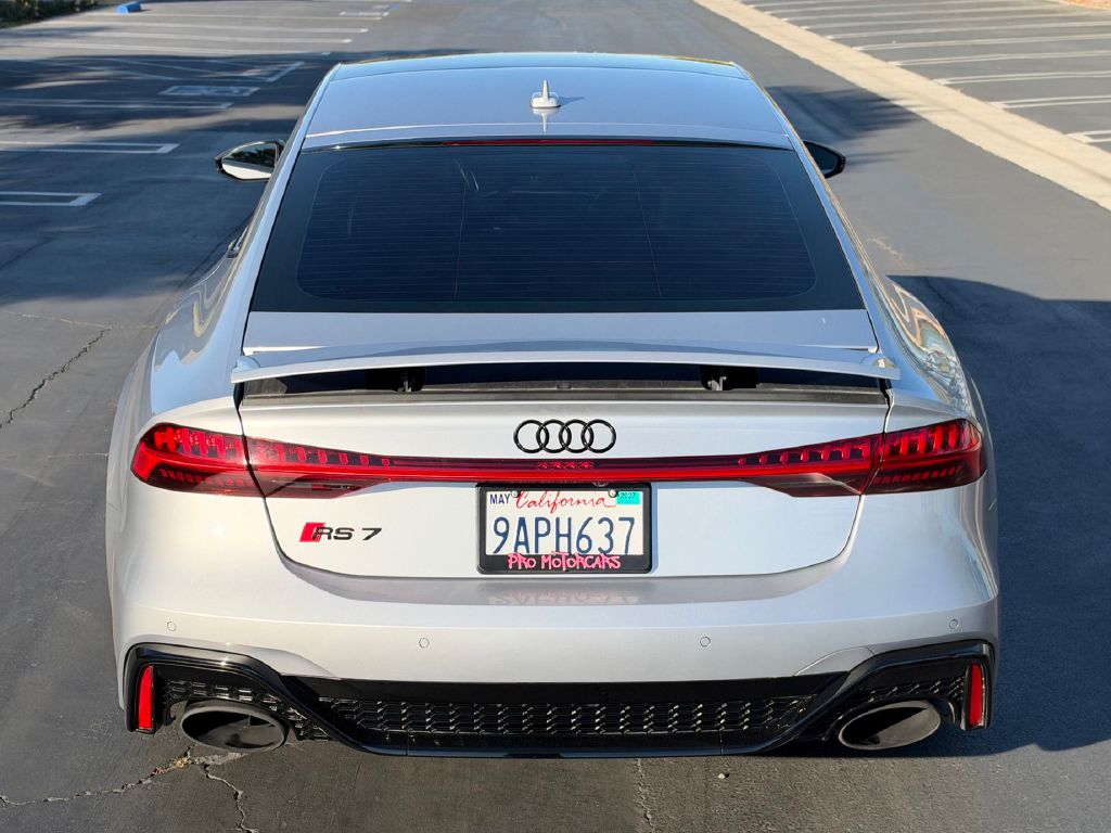Photo 6 of this AUDI RS7