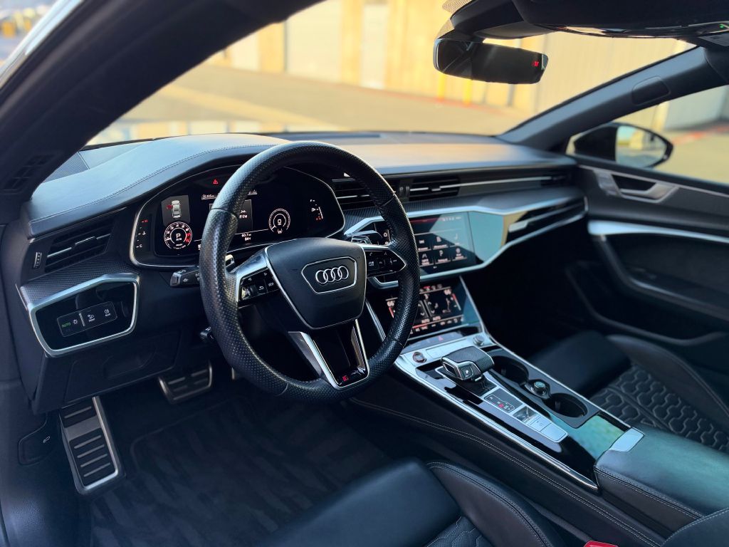 Photo 13 of this AUDI RS7
