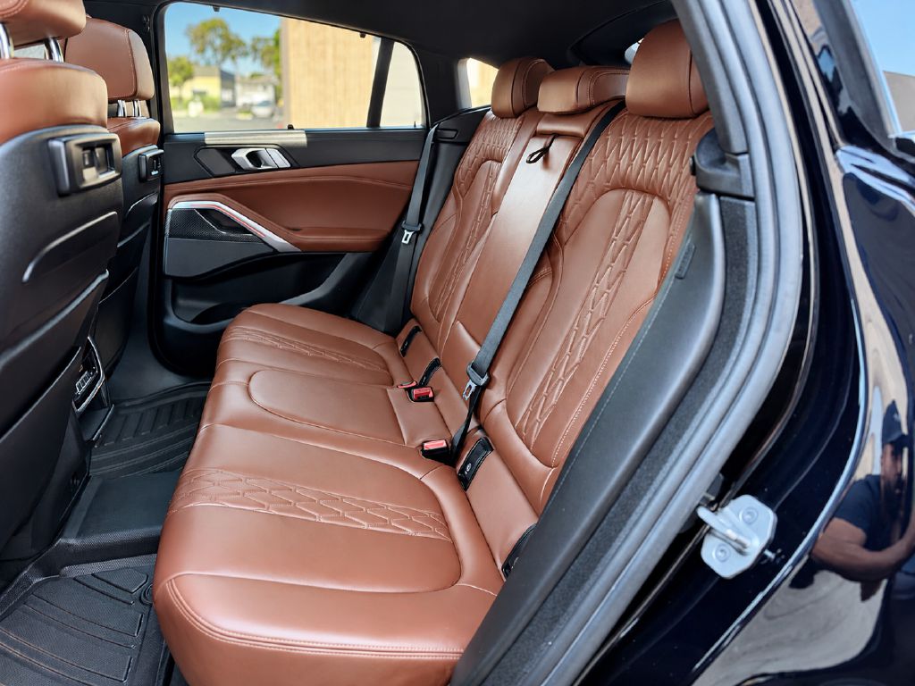 Photo 16 of this BMW X6