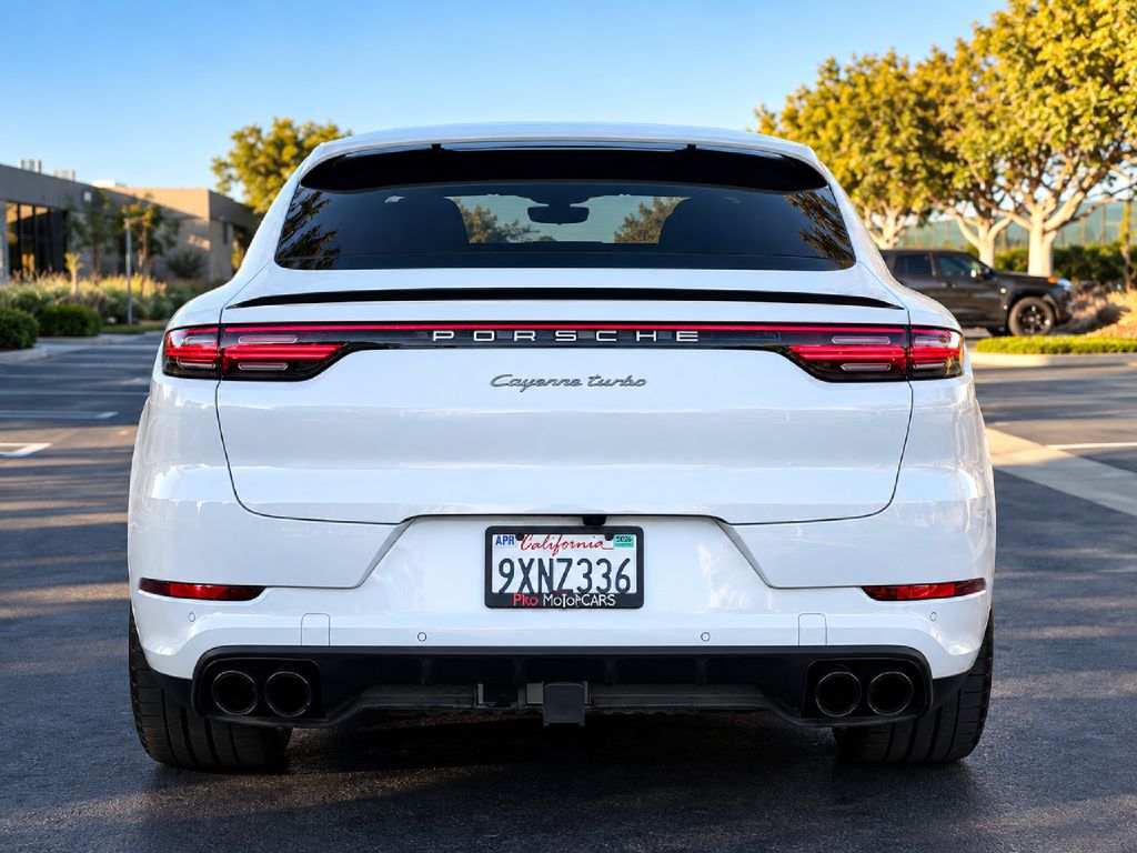 Photo 5 of this PORSCHE CAYENNE