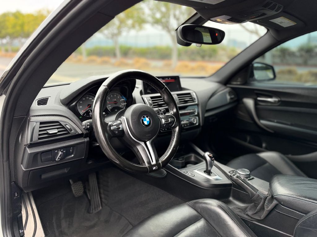 Photo 12 of this BMW M2