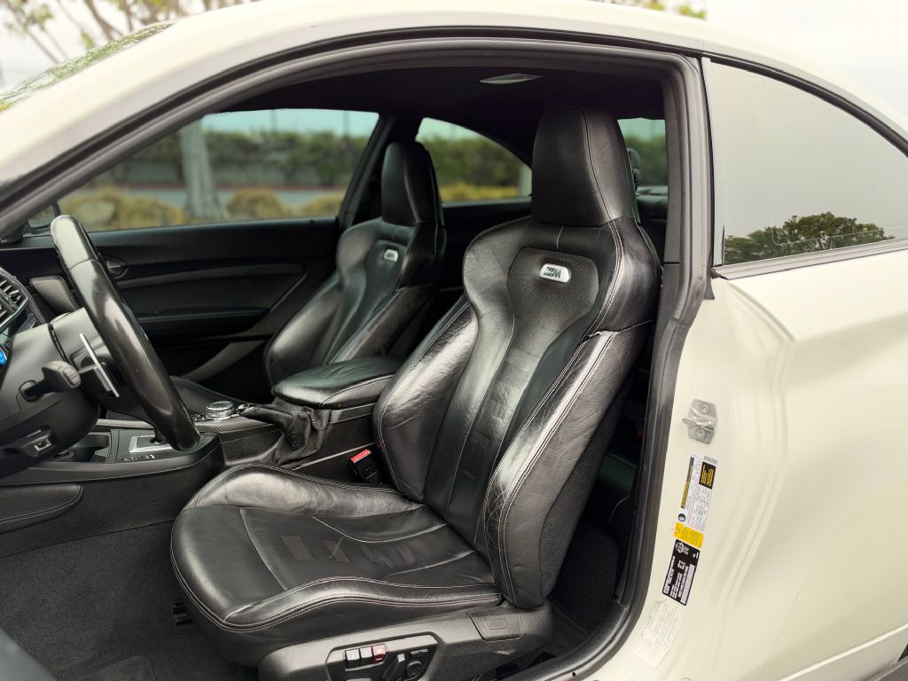 Photo 13 of this BMW M2