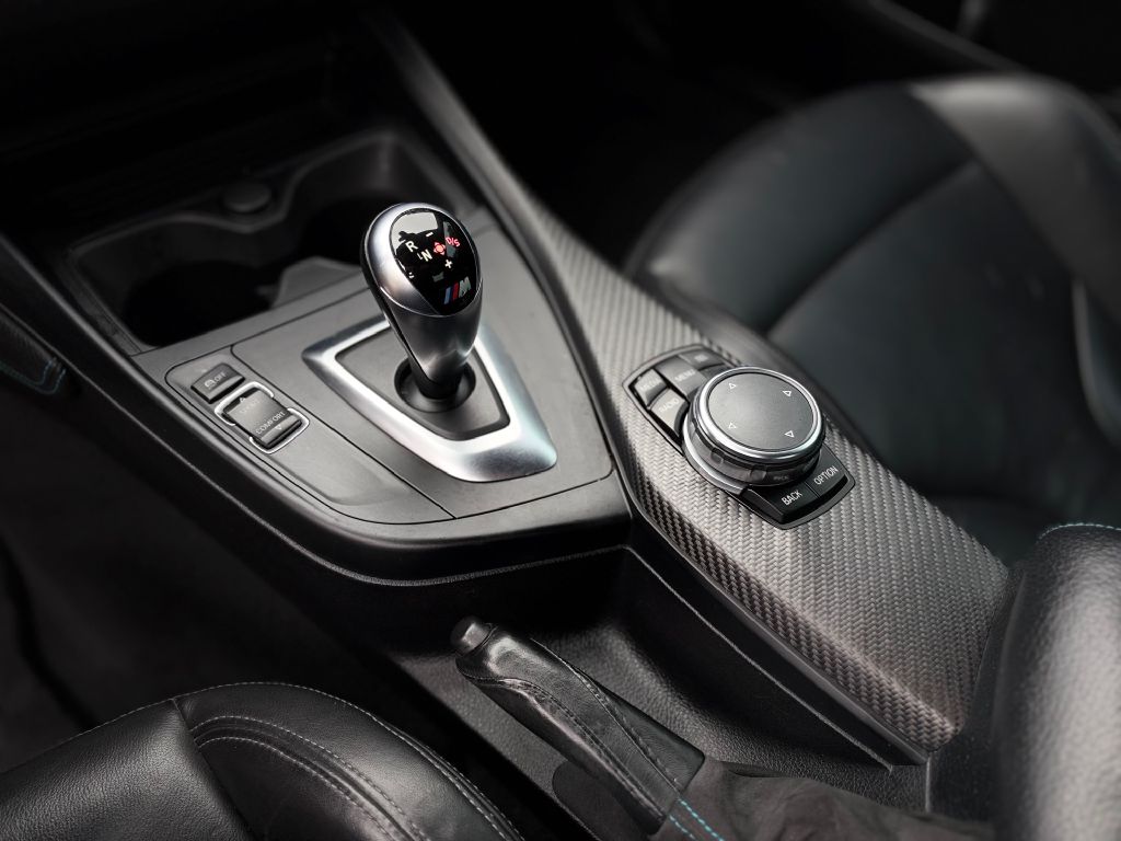 Photo 17 of this BMW M2