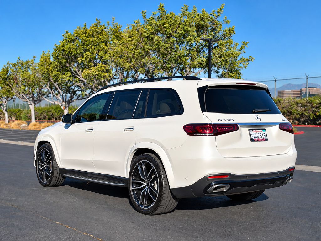 Photo 5 of this MERCEDES-BENZ GLS