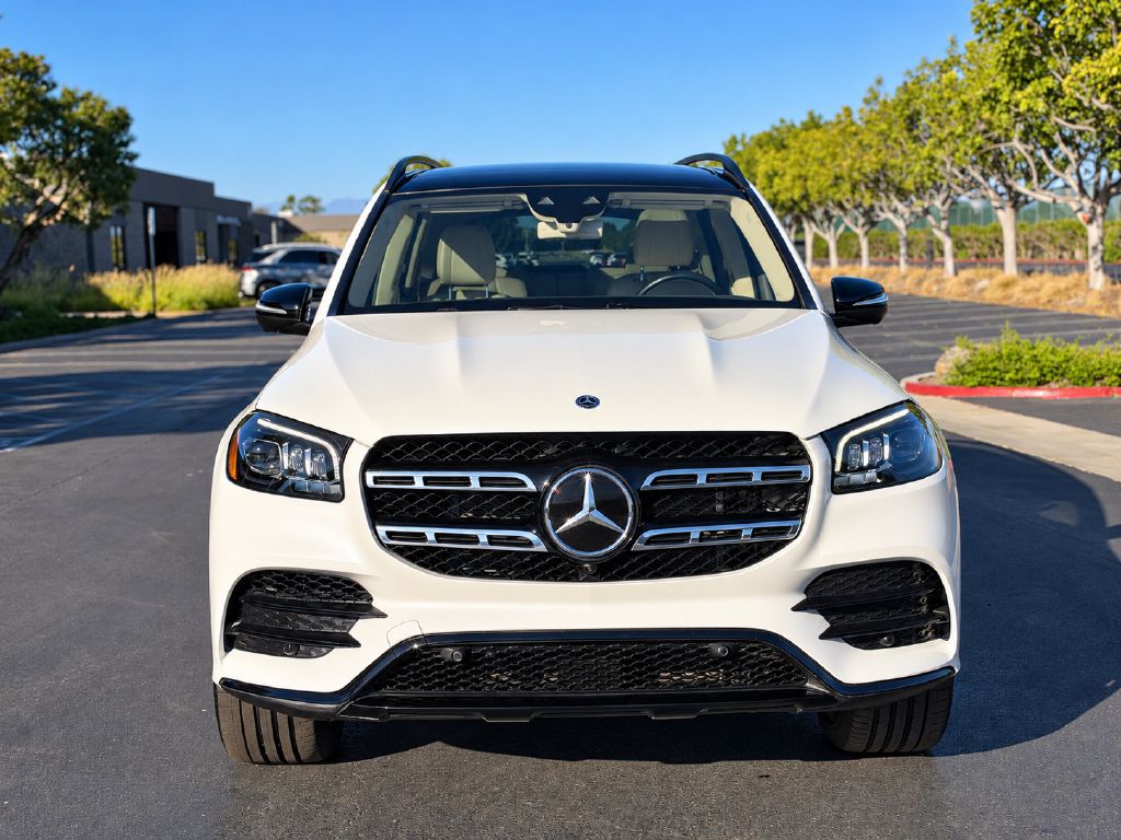 Photo 7 of this MERCEDES-BENZ GLS