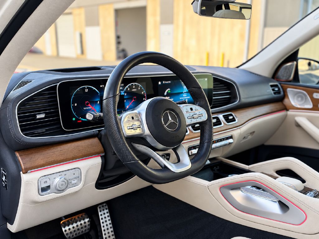 Photo 12 of this MERCEDES-BENZ GLS