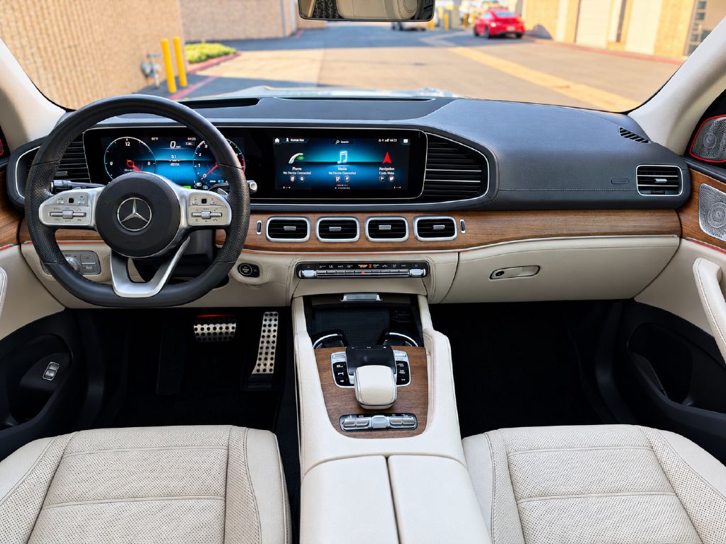 Photo 17 of this MERCEDES-BENZ GLS