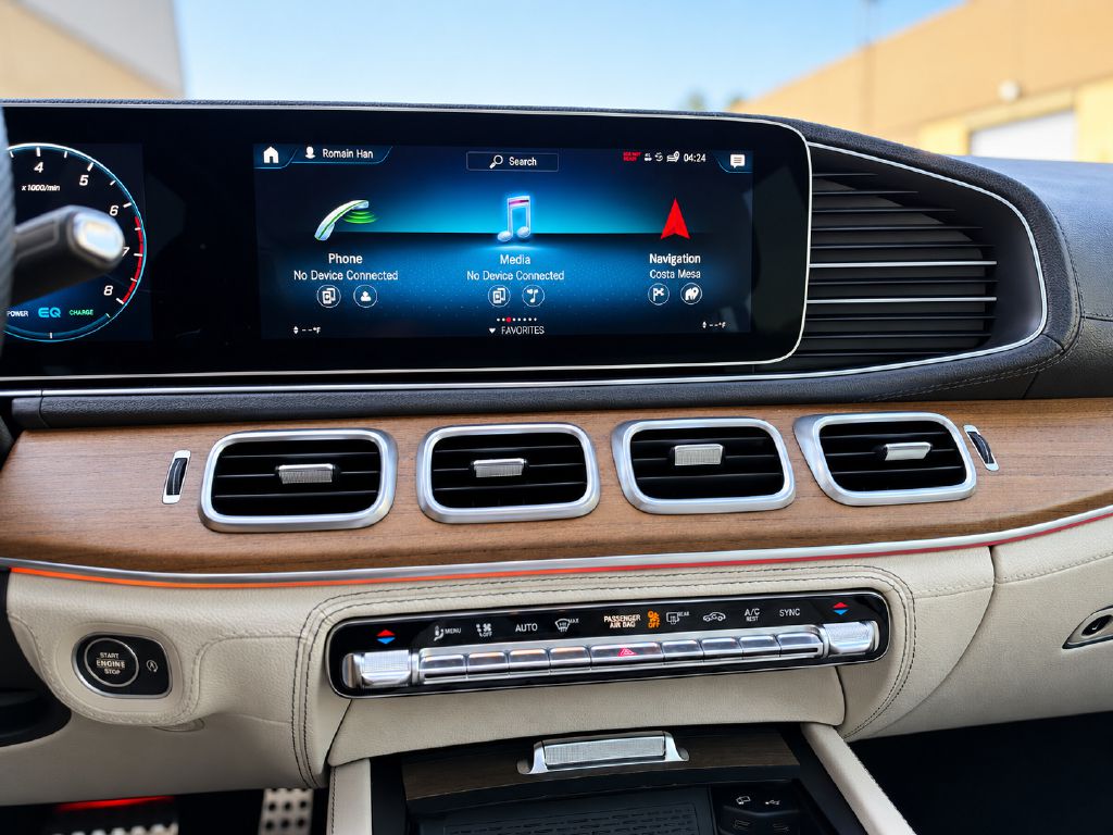 Photo 21 of this MERCEDES-BENZ GLS
