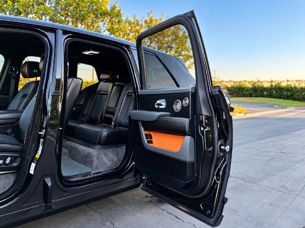 Photo 13 of this ROLLS-ROYCE CULLINAN