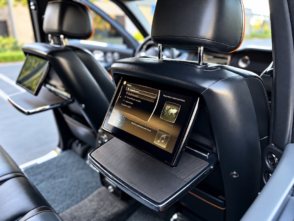Photo 17 of this ROLLS-ROYCE CULLINAN