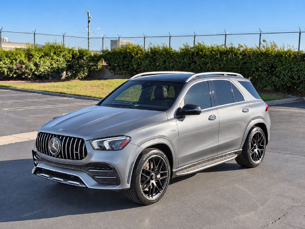 Photo 2 of this MERCEDES-BENZ GLE