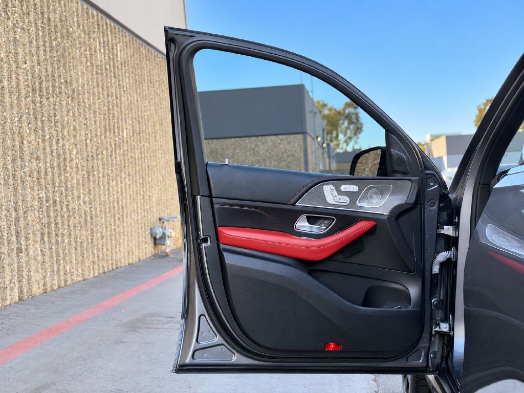 Photo 10 of this MERCEDES-BENZ GLE