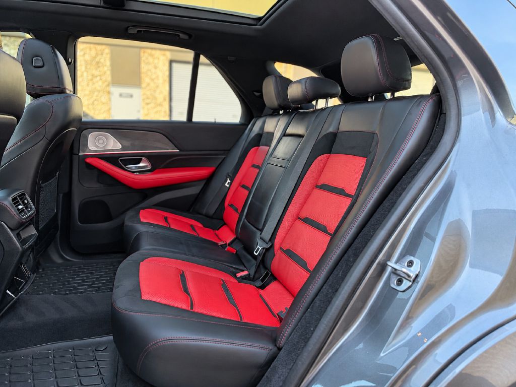 Photo 16 of this MERCEDES-BENZ GLE