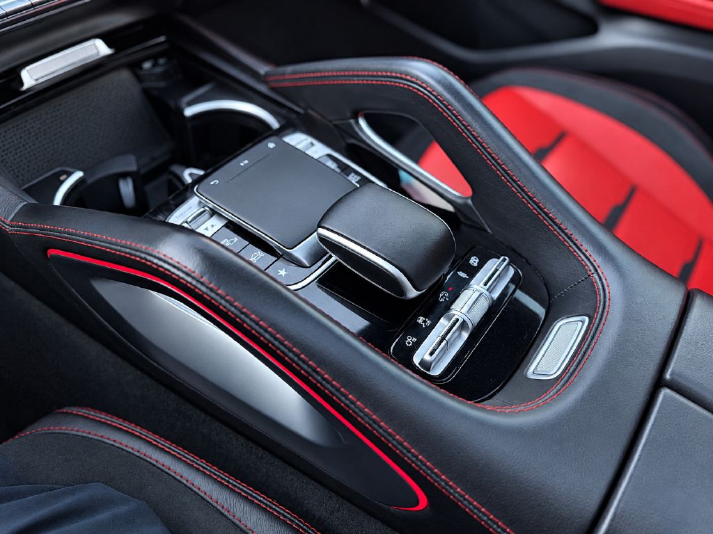 Photo 21 of this MERCEDES-BENZ GLE