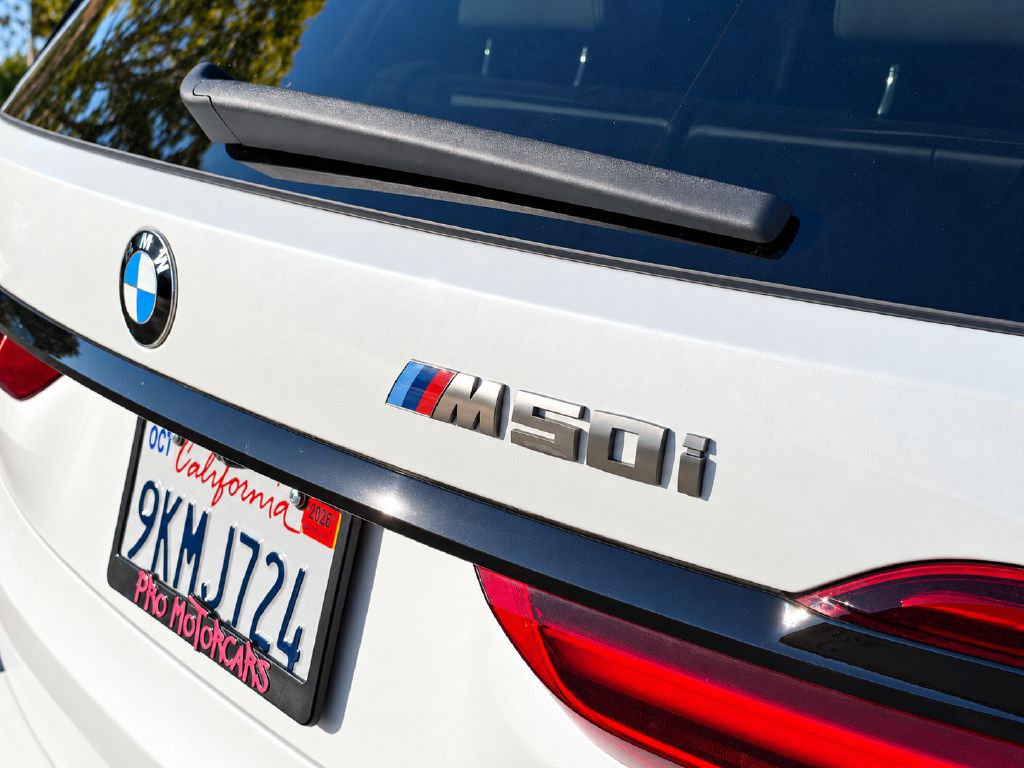 Photo 7 of this BMW X7