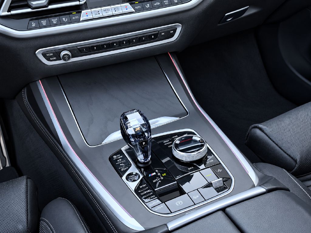 Photo 19 of this BMW X7