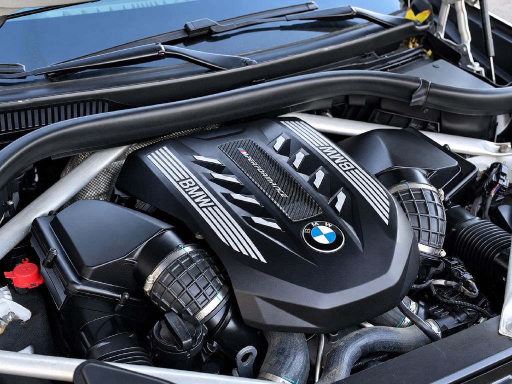 Photo 26 of this BMW X7