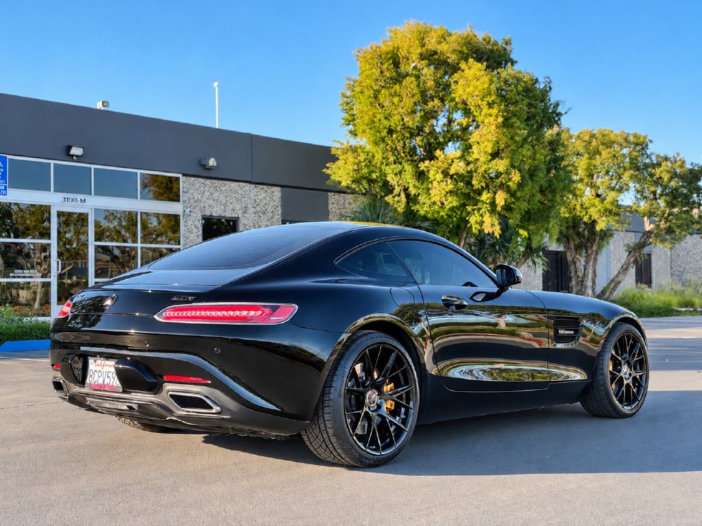 Photo 7 of this MERCEDES-BENZ AMG GT
