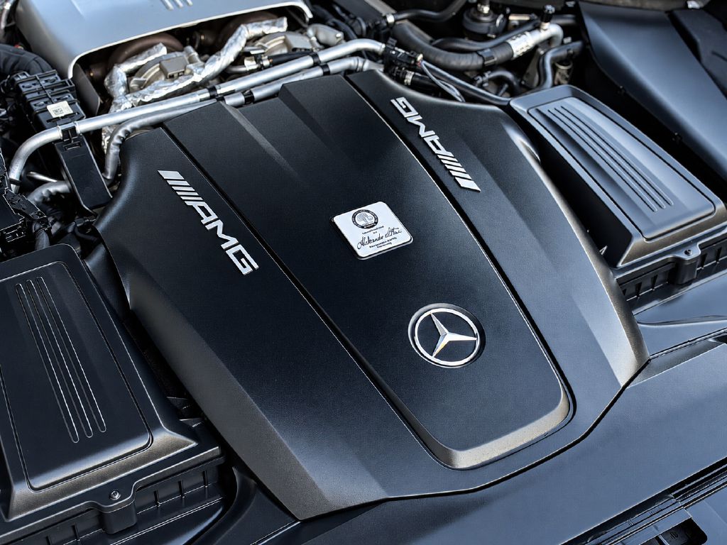 Photo 20 of this MERCEDES-BENZ AMG GT
