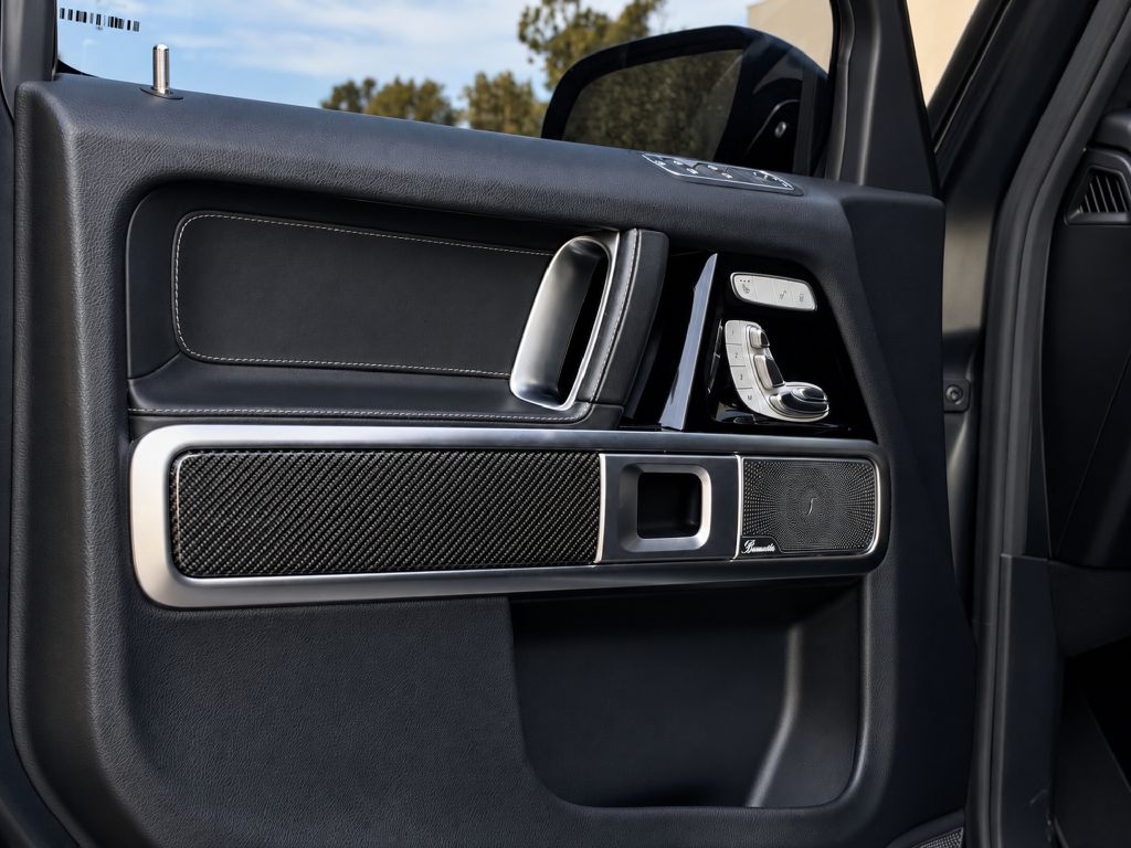 Photo 11 of this MERCEDES-BENZ G-CLASS